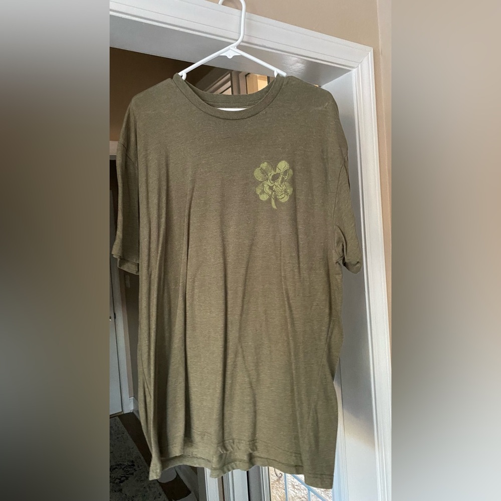 Grunt Style Army Green Men's Tee with Clover Graphic